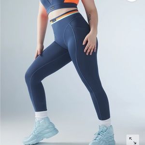 Savage x Fenty high waisted lineup pocket legging